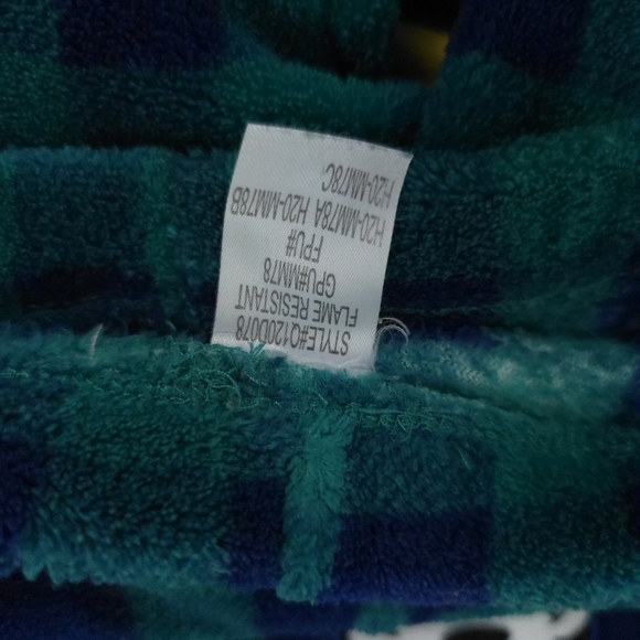 Mickey Mouse Boys Set Plaid 2 piece Plush 2T matching set - Picture 9 of 9